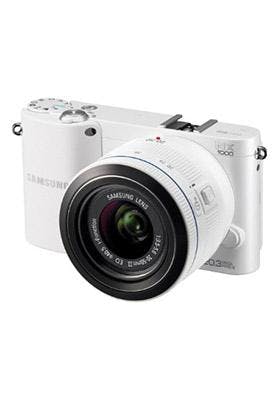 NX1000 with 20-50mm Lens