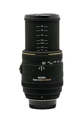 70mm f/2.8 EX DG Macro Lens